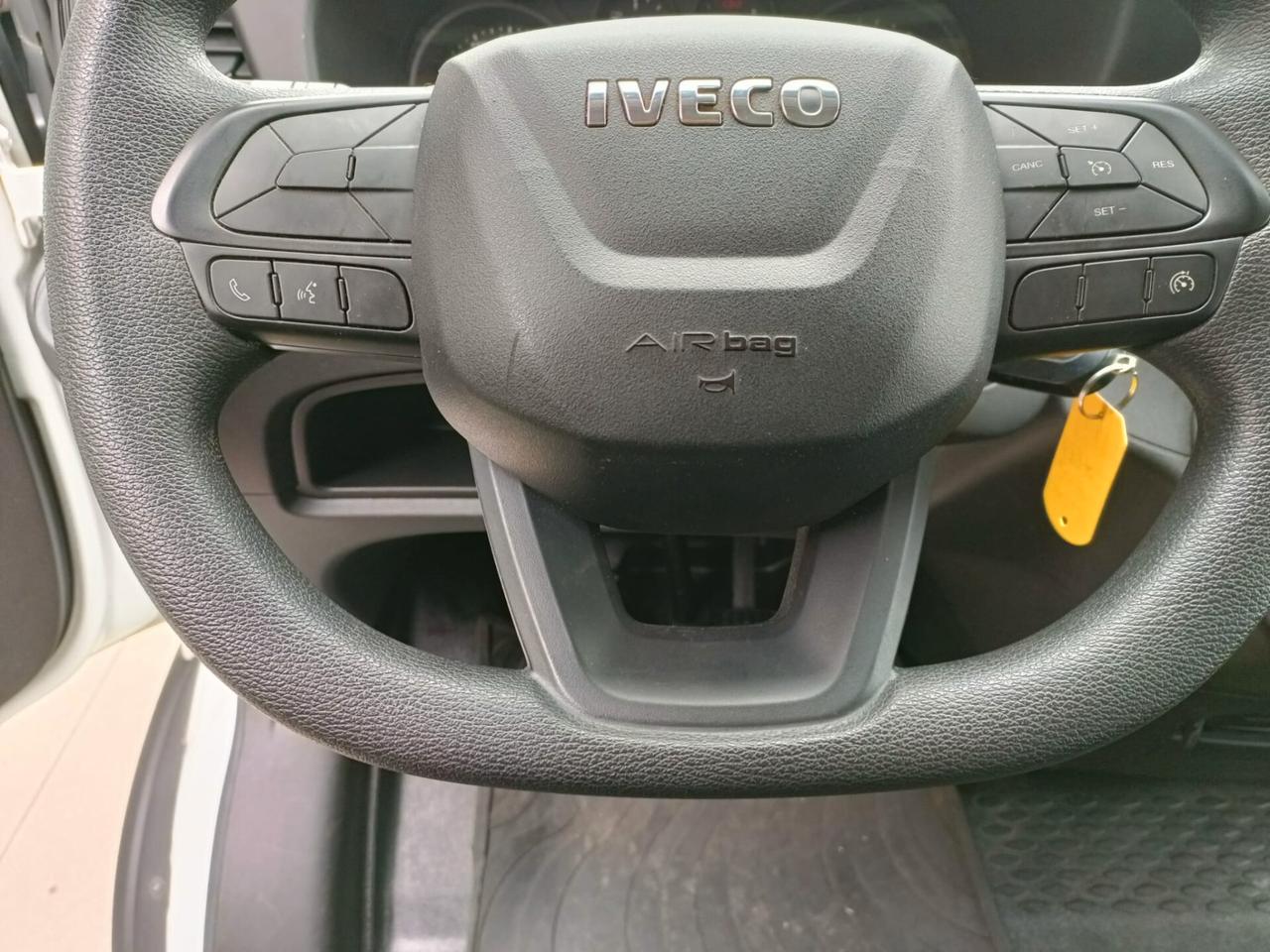 Iveco Daily 35C16 3.0 FURGONE BOX CON SPONDA