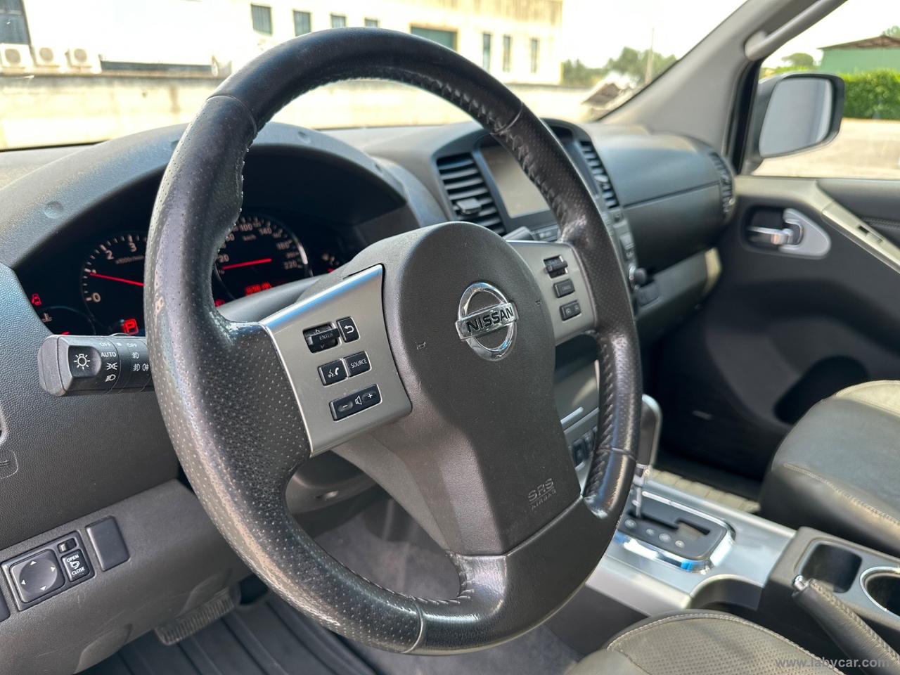NISSAN Navara 3.0 dCi 4p. Double Cab LE V6