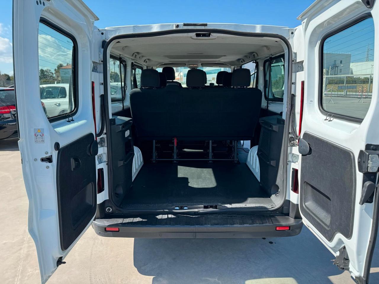 Renault TRAFIC T29 2.0 DCI 120CV PL-TN ZEN HEAVY