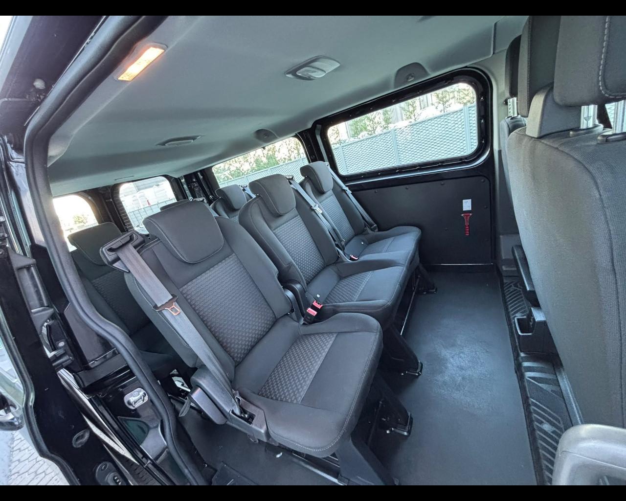 FORD Transit Custom 320 2018 - Transit Custom 320 2.0 tdci 150cv Trend combi L2H1 E6.2