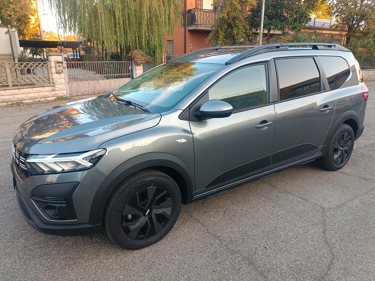 Dacia Jogger Hybrid 7 posti Expression