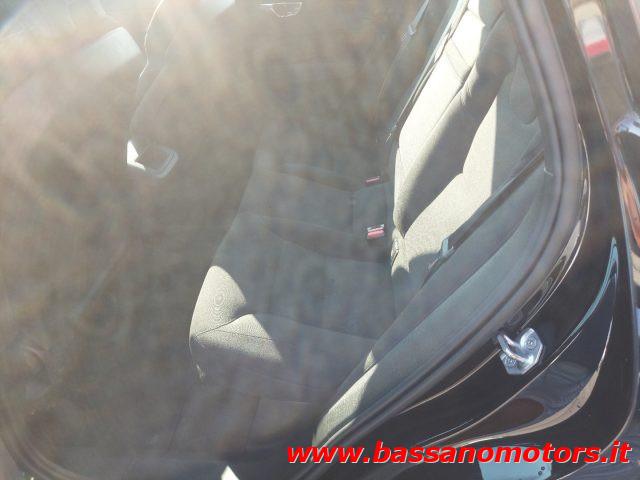 VOLVO XC60 B4 (d) AWD Geartronic Momentum Pro PROMO ESTATE