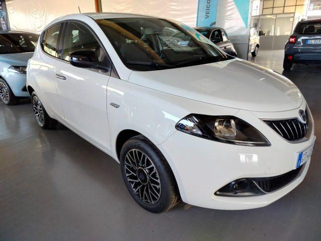 LANCIA Ypsilon 1.0 FireFly Hybrid Platino MY24 PROMO