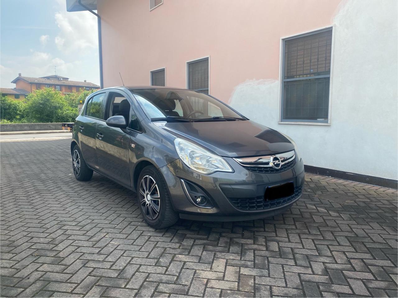 Opel Corsa 1.2 5 porte neopatentati Elective