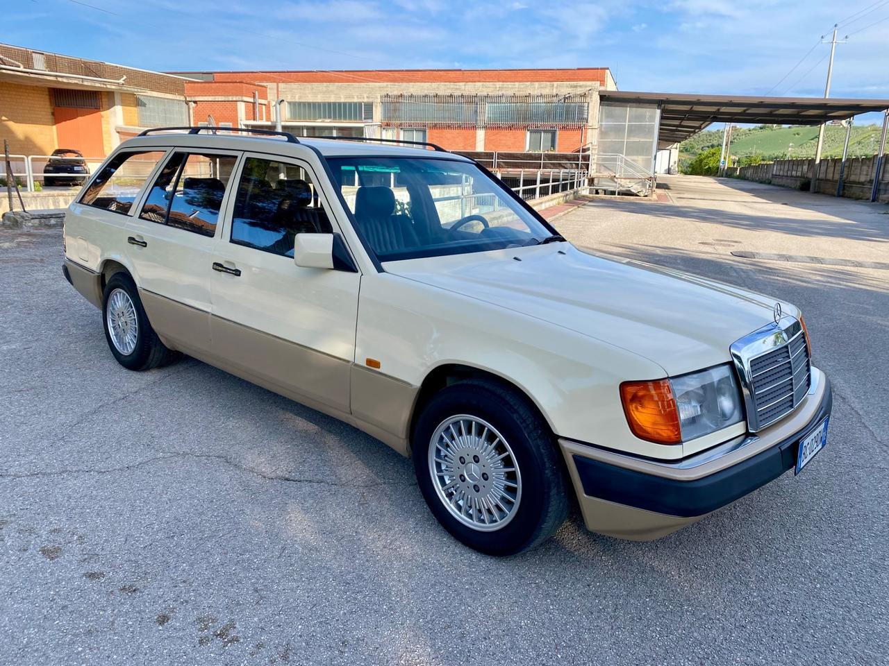 Mercedes-benz 200 MERCEDES 200 W 124 T E ASI CRS