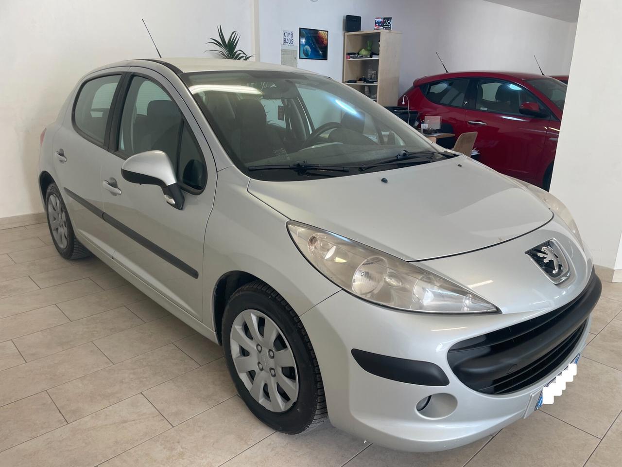 Peugeot 207 1.4 HDi 70CV X Line FULL TAGLIAND NEOPATENTATI