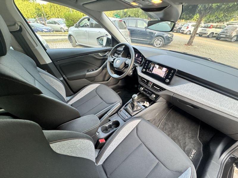 Skoda Kamiq Kamiq 1.0 TSI Black Dots