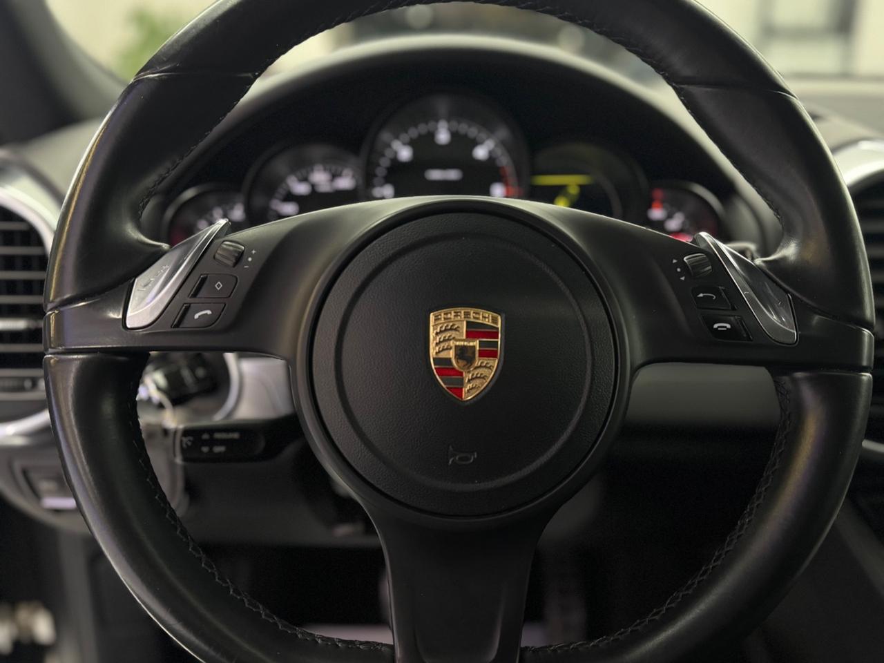 Porsche Cayenne 3.0 Diesel Iper Full