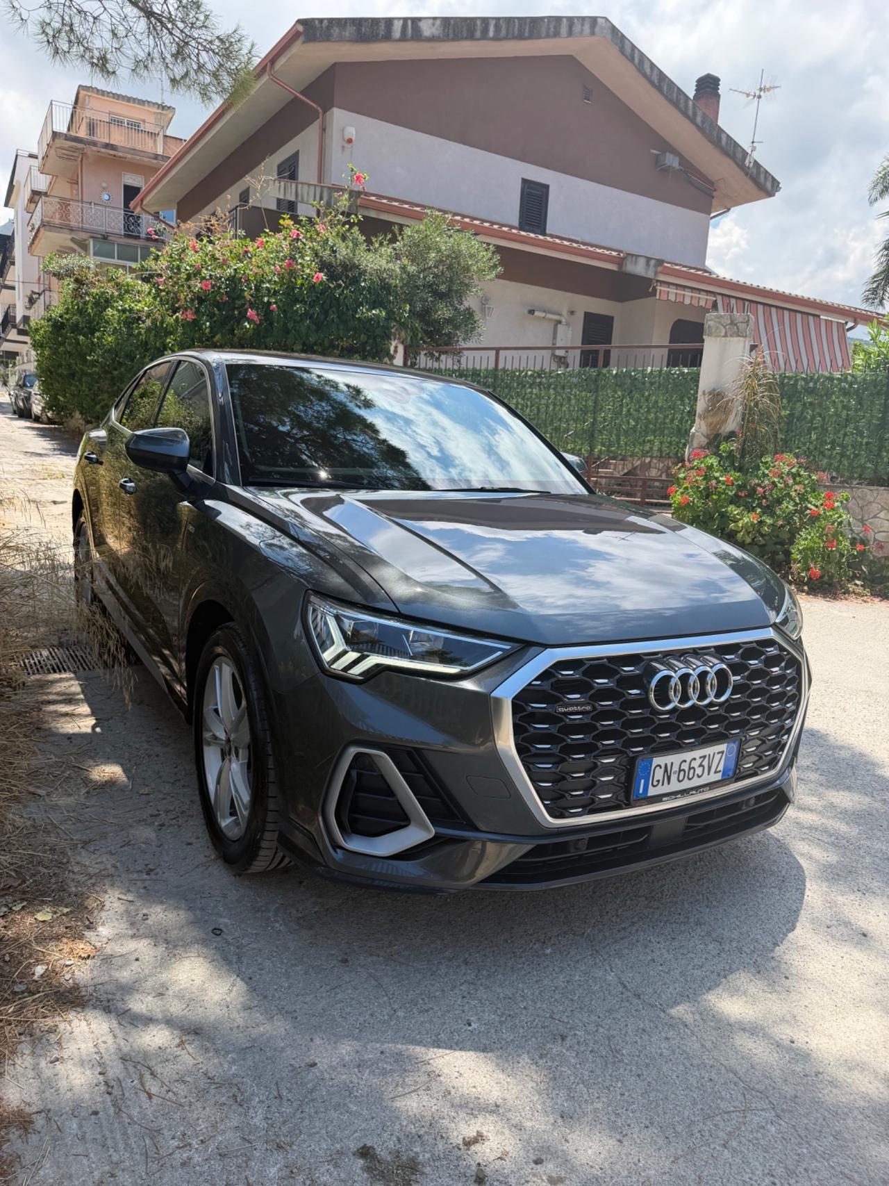 Audi Q3 35 TDI S tronic line edition