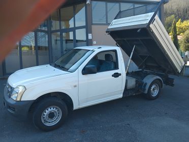Isuzu d max ribaltabile e gancio traino