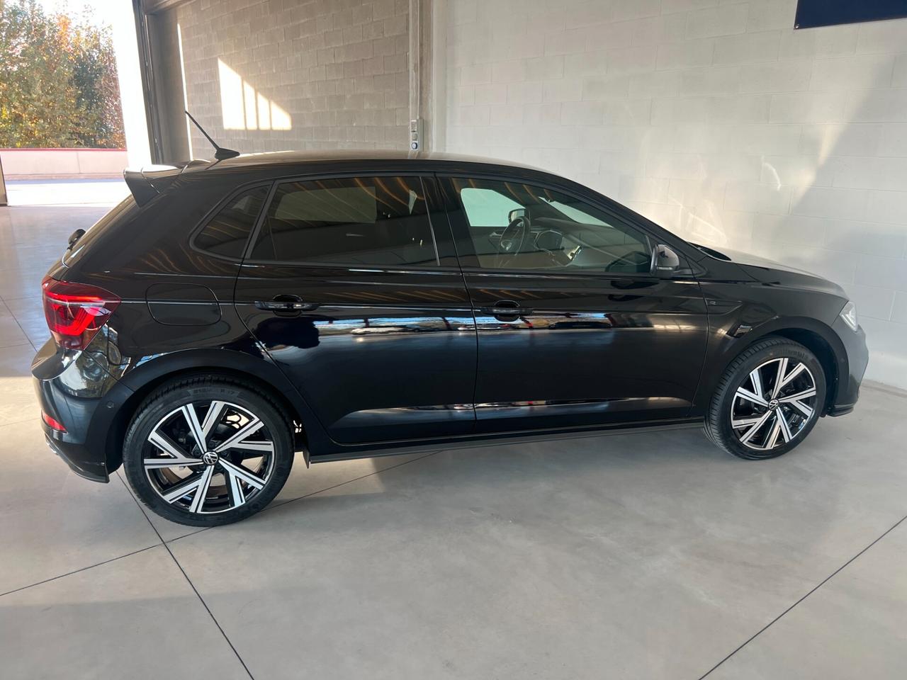 Volkswagen Polo 1.0 TSI 110 CV DSG R-Line OK NEOPATENTATI