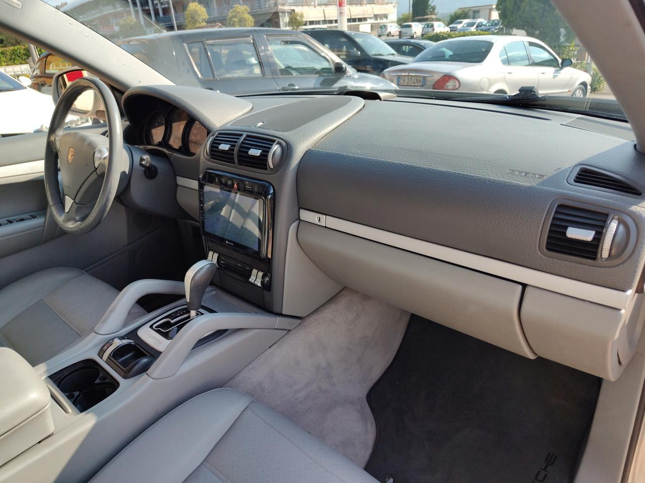 Porsche Cayenne 3.2 V6 cat