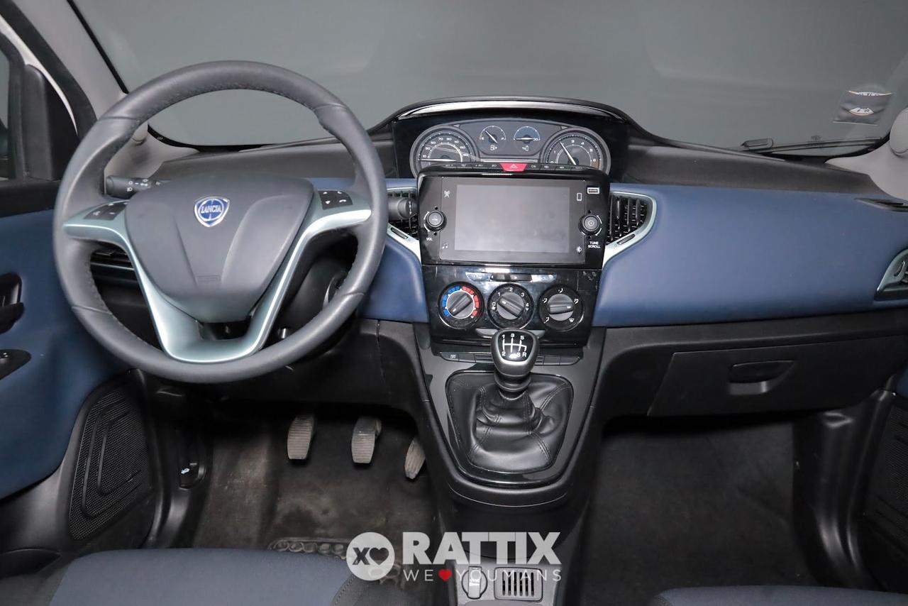 Lancia Ypsilon 1.0 Firefly Hybrid 70CV Platino