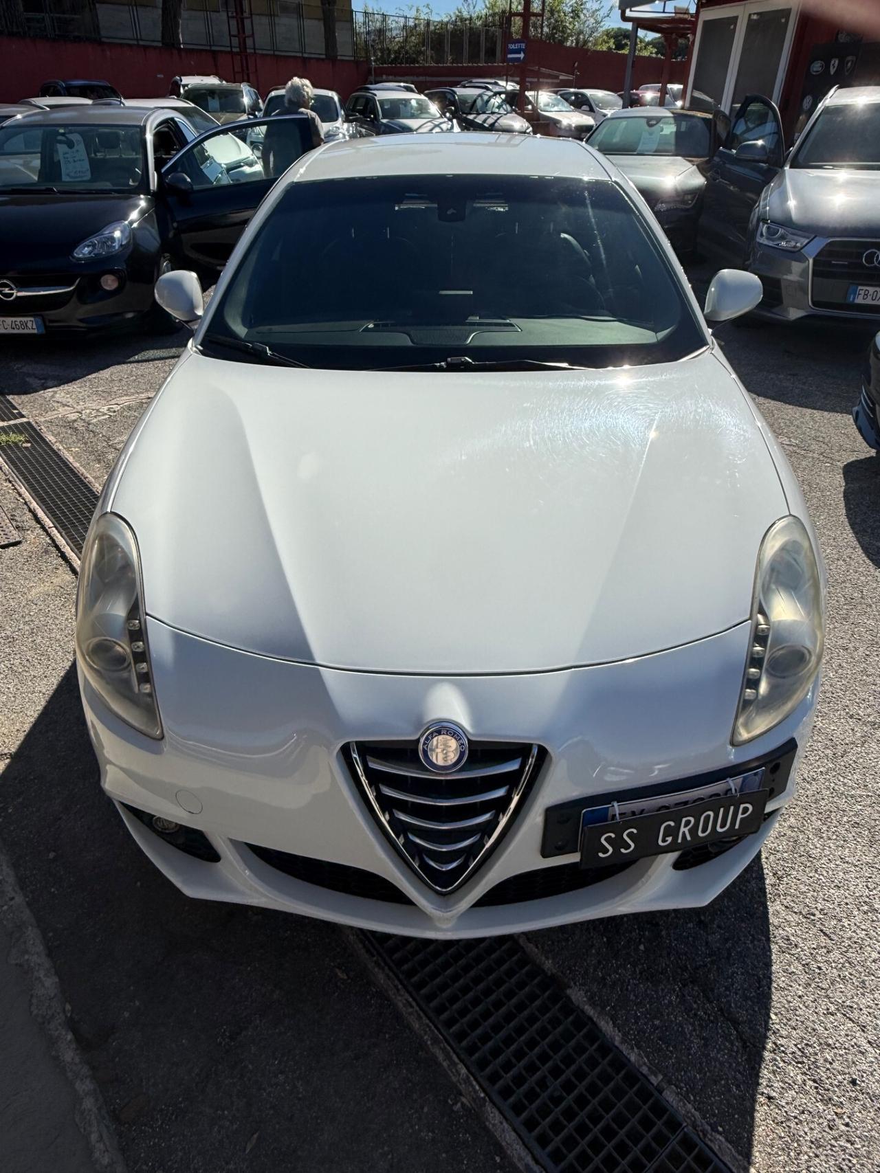 Giulietta 1.6 JTDm 105 CV Exclusive-pelle-Navi-perfetta