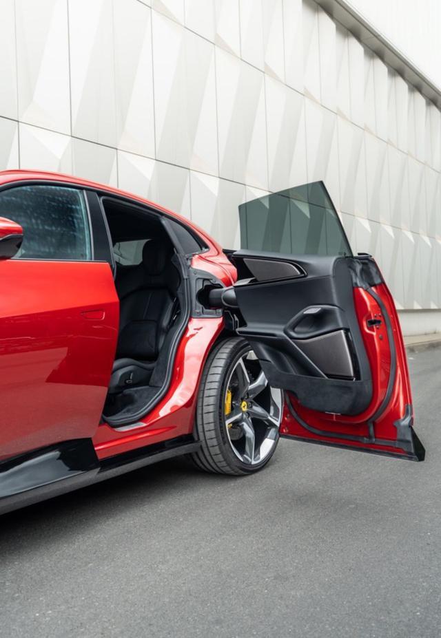 FERRARI Purosangue Purosangue Prezzo Iva Esclusa
