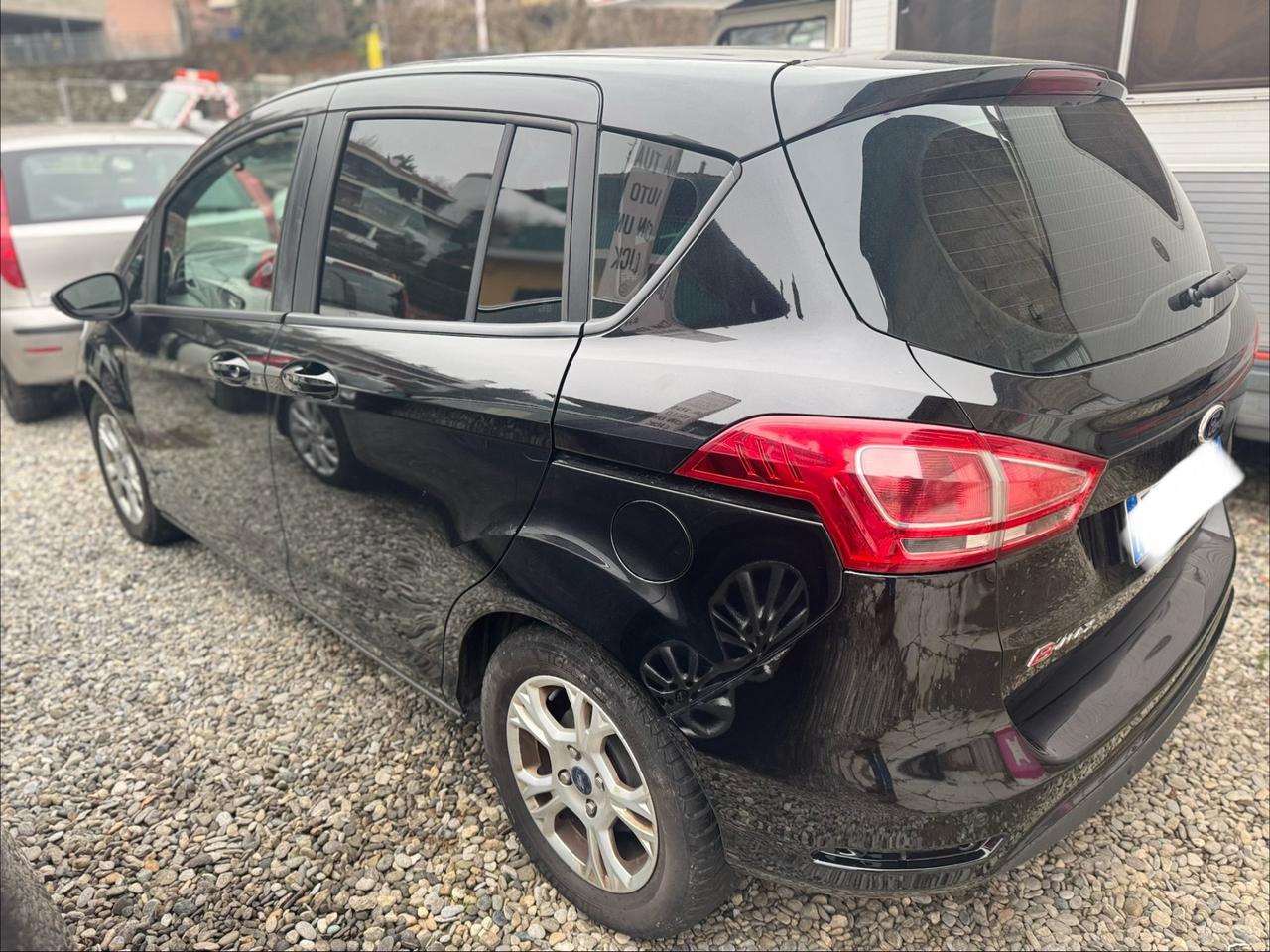 Ford B-Max 1.0 benzina titanium adatta a neopatentati