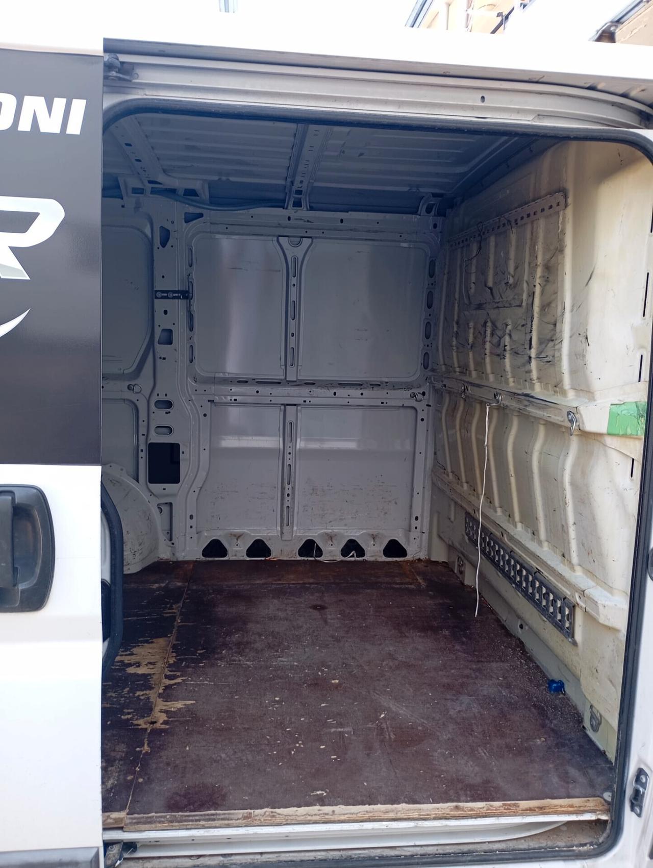 NOLEGGIO Fiat Ducato 30 2.3 MJT 130CV PC-TN Furgone