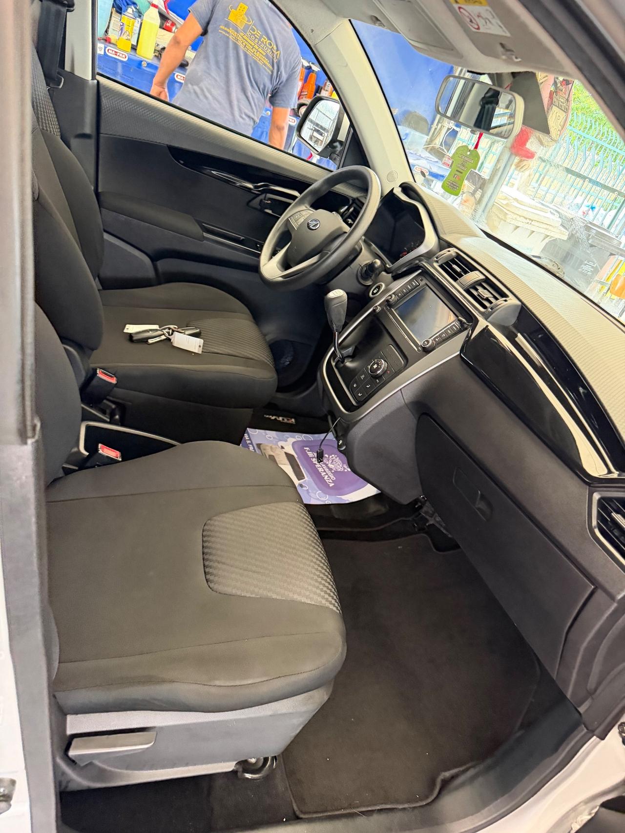 Mahindra KUV100 1.2 VVT K8