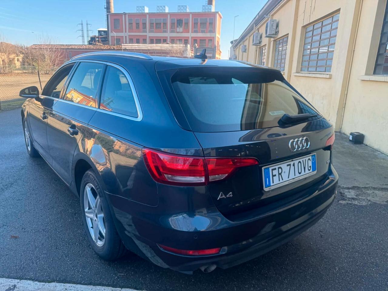 Audi A4 2.0 Diesel Anno 2018 Sline
