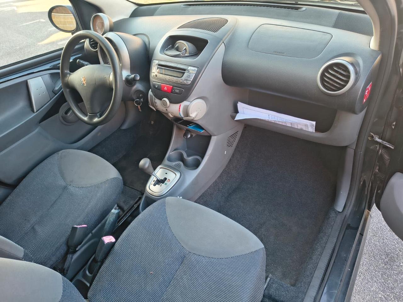 Peugeot 107 AUTOMATICA BENZINA NEOPATENTATI