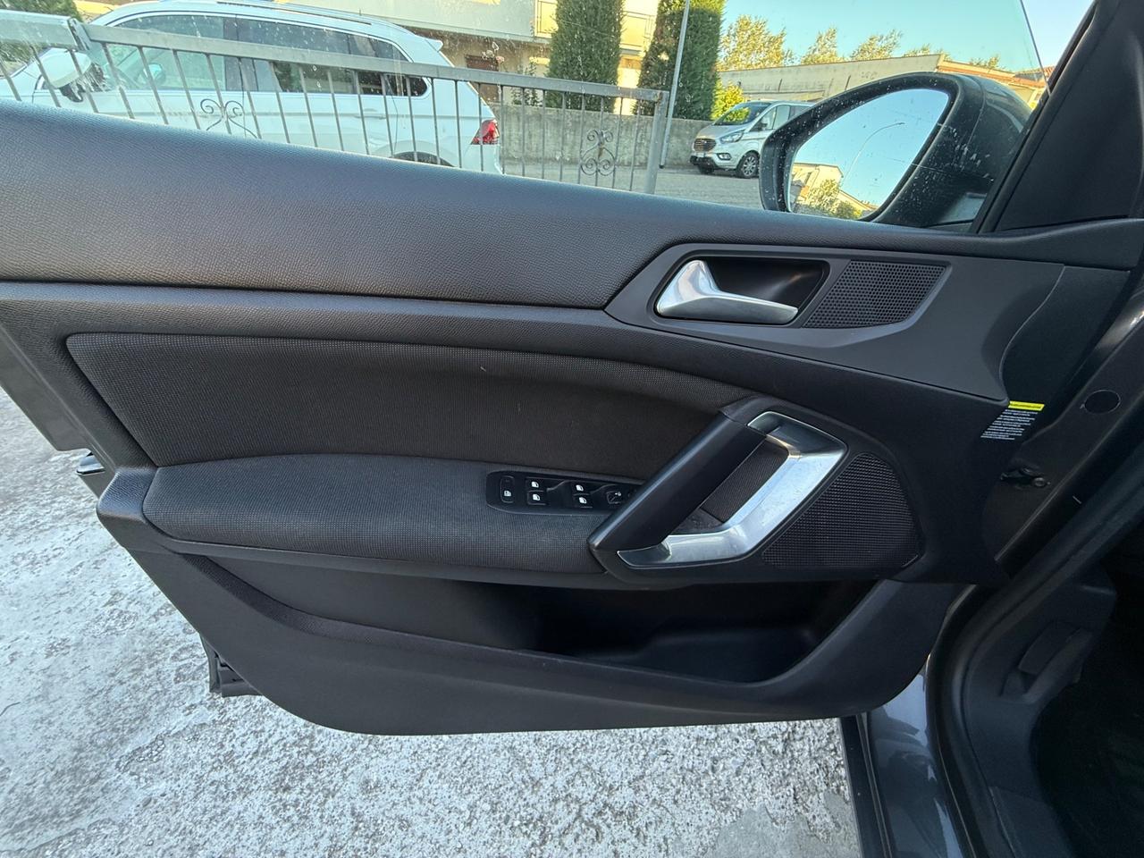 Peugeot 308 1.2 Turbo Benzina POCHI KM 2021 NEOPAT