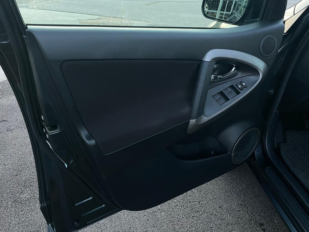 Toyota RAV 4 RAV4 2.2 D-4D 136 CV Sol