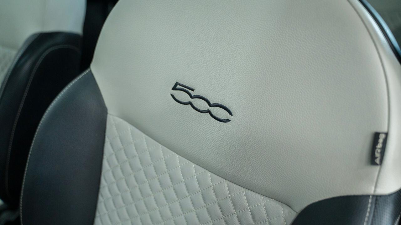 Fiat 500 1.0 HYBRID DOLCEVITA 70 CV LED TETTO P. CARPLAY FULL OPTIONAL