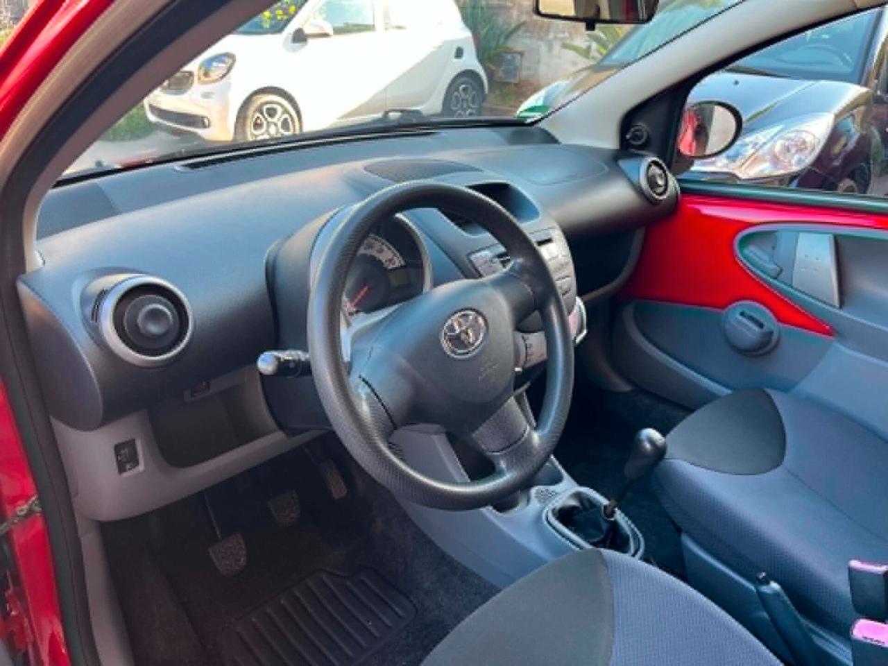 TOYOTA AYGO 1.0 68CV 2008 EURO 5 FULL BENZINA