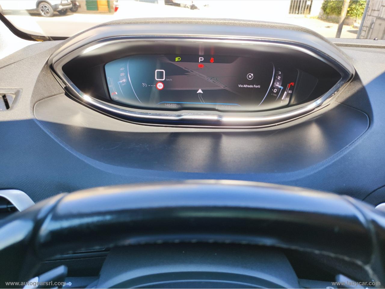 PEUGEOT 5008 BlueHDi 130 S&S EAT8 Allure Pack