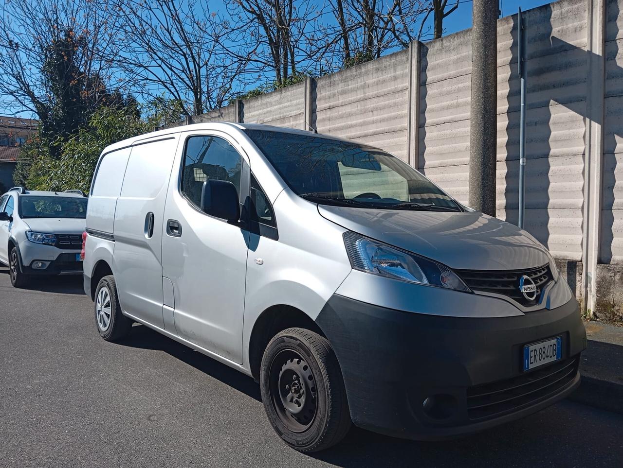 Nissan nv200 1.5 d autocarro valuto permute