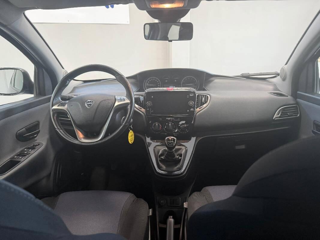 Lancia Ypsilon III 1.0 firefly hybrid UnYca s&s 70cv