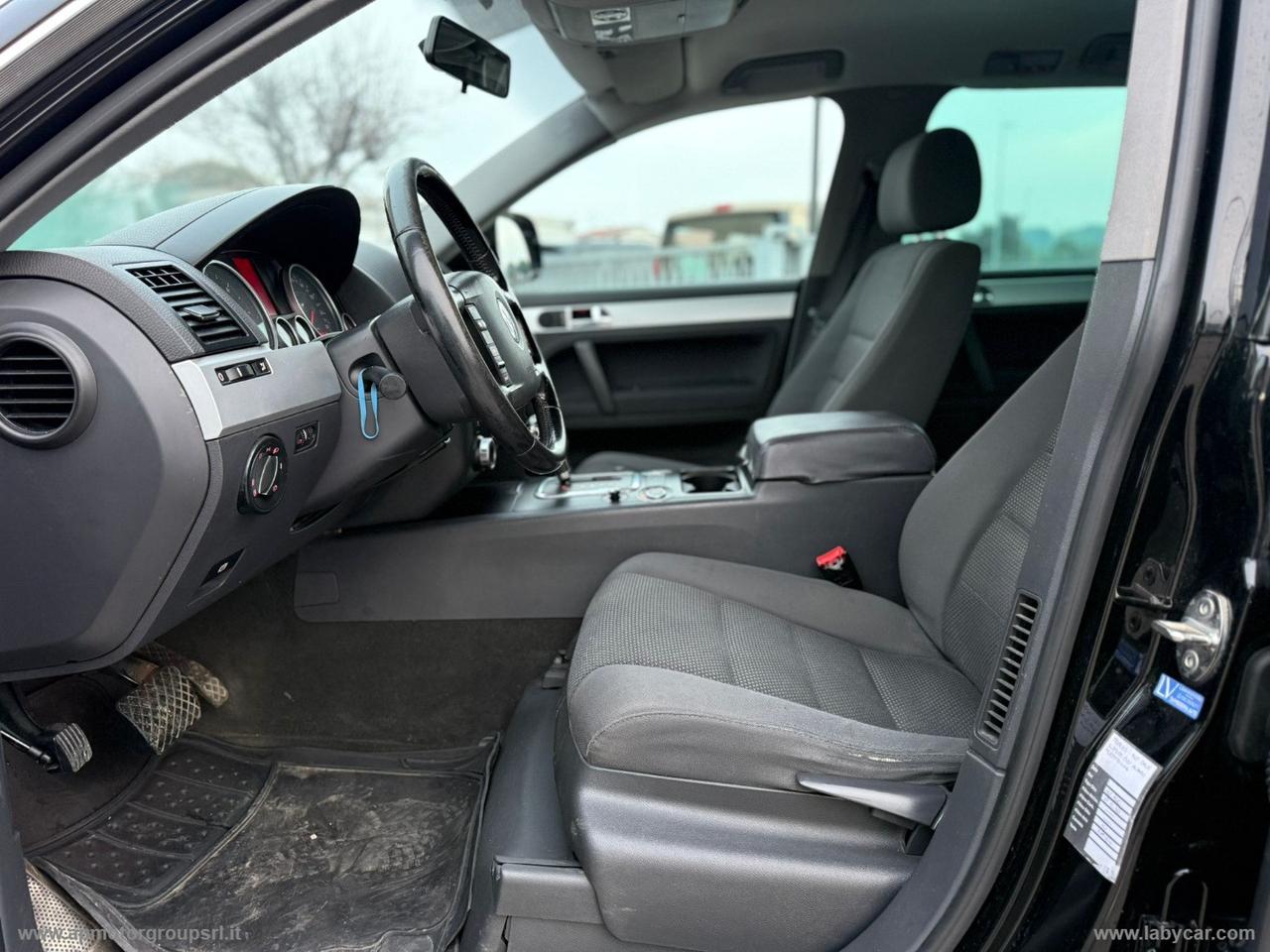 VOLKSWAGEN Touareg 2.5 R5 TDI DPF tiptronic Exclusive