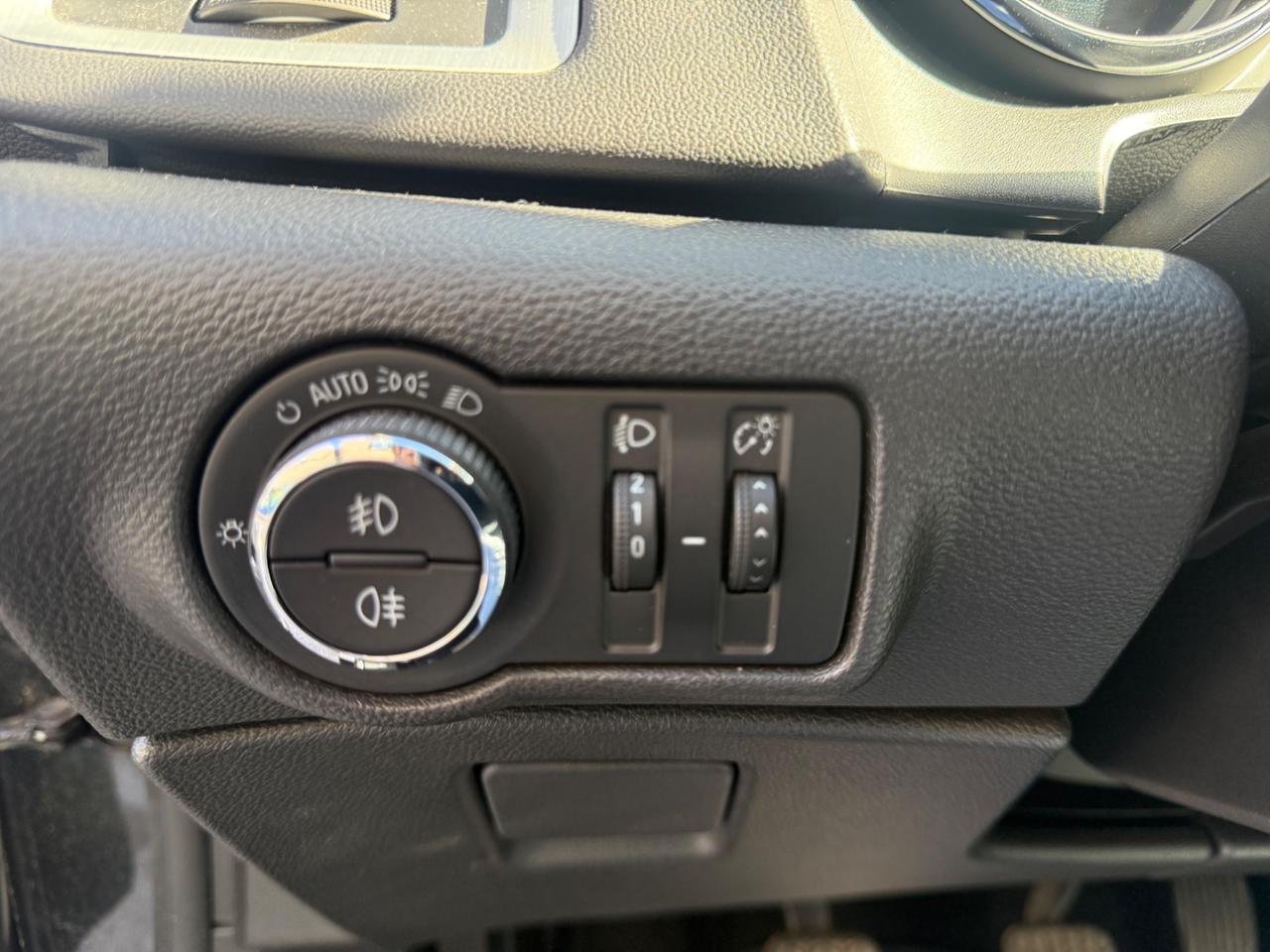 Opel Astra GTC 1.6 Turbo 180CV 3 porte Cosmo S