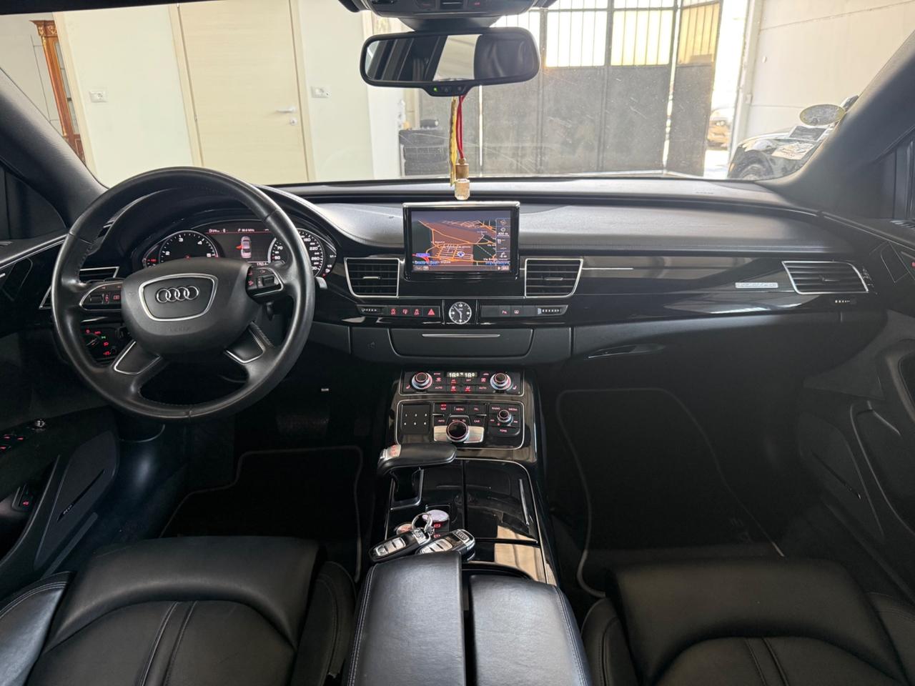 Audi A8 3.0 TDI 250 CV clean diesel quattro tiptronic