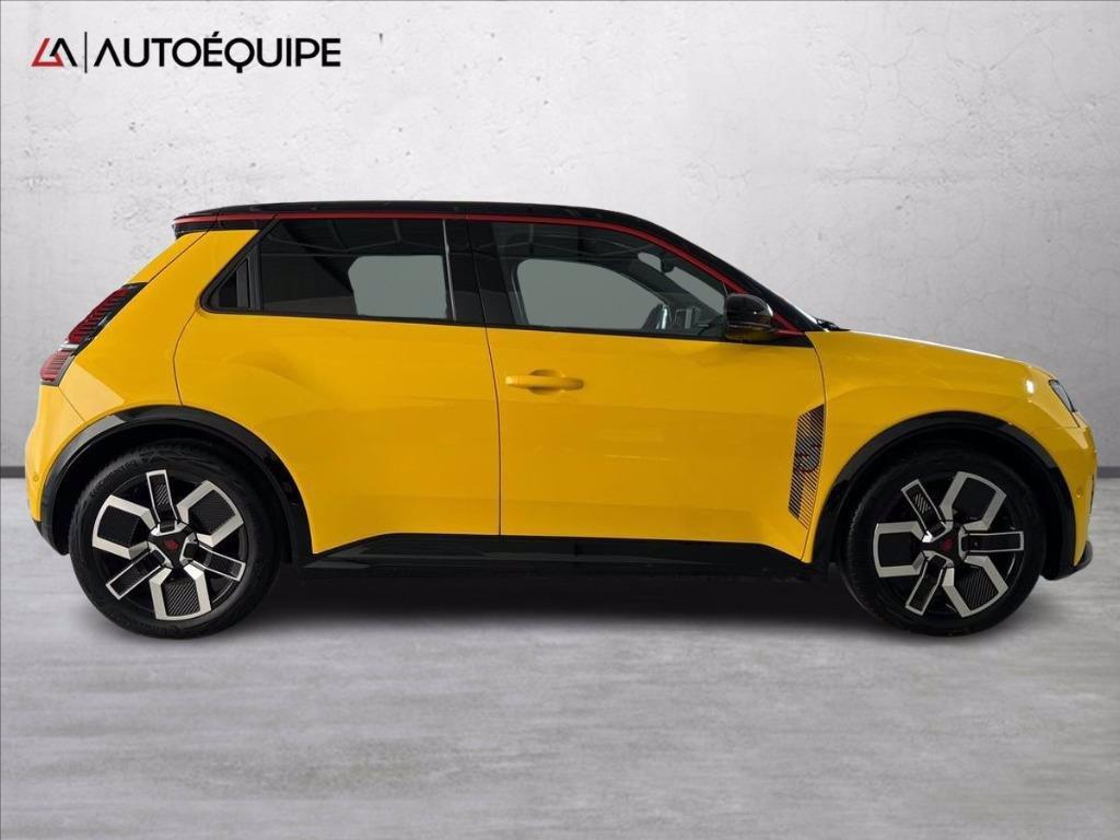 RENAULT Renault 5 E-Tech Iconic Cinq comfort range 150cv del 2024
