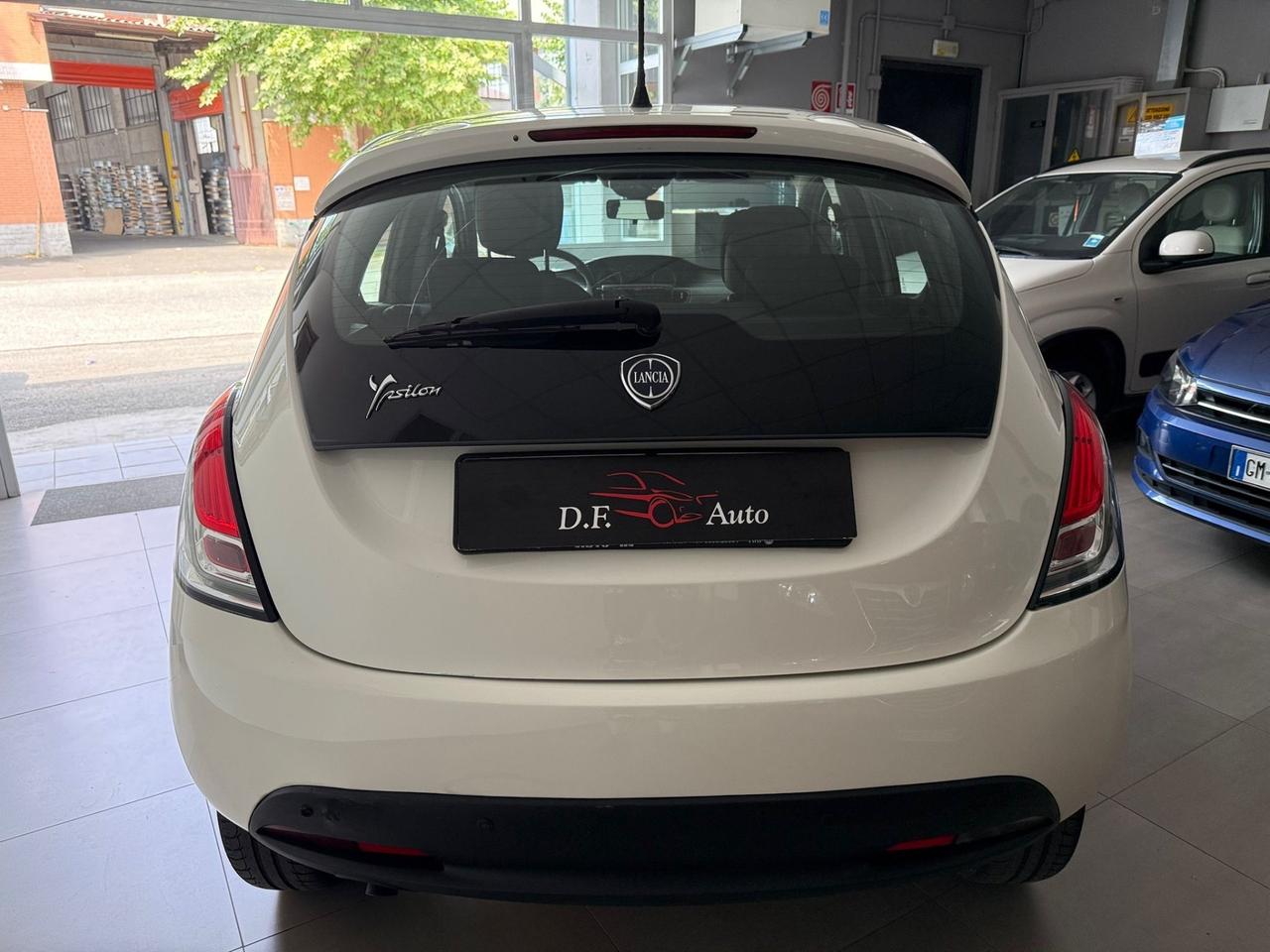 Lancia Ypsilon 0.9 85 CV 5 porte Metano Ecochic Gold