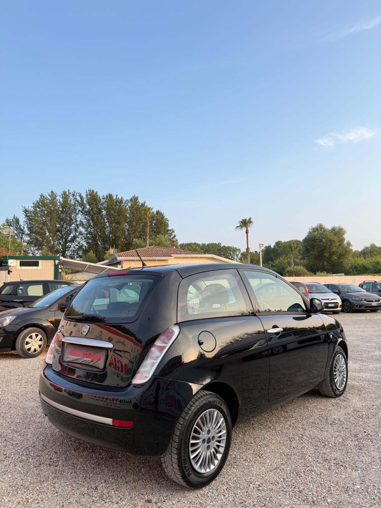 Lancia Ypsilon 1.2 69 CV Diva