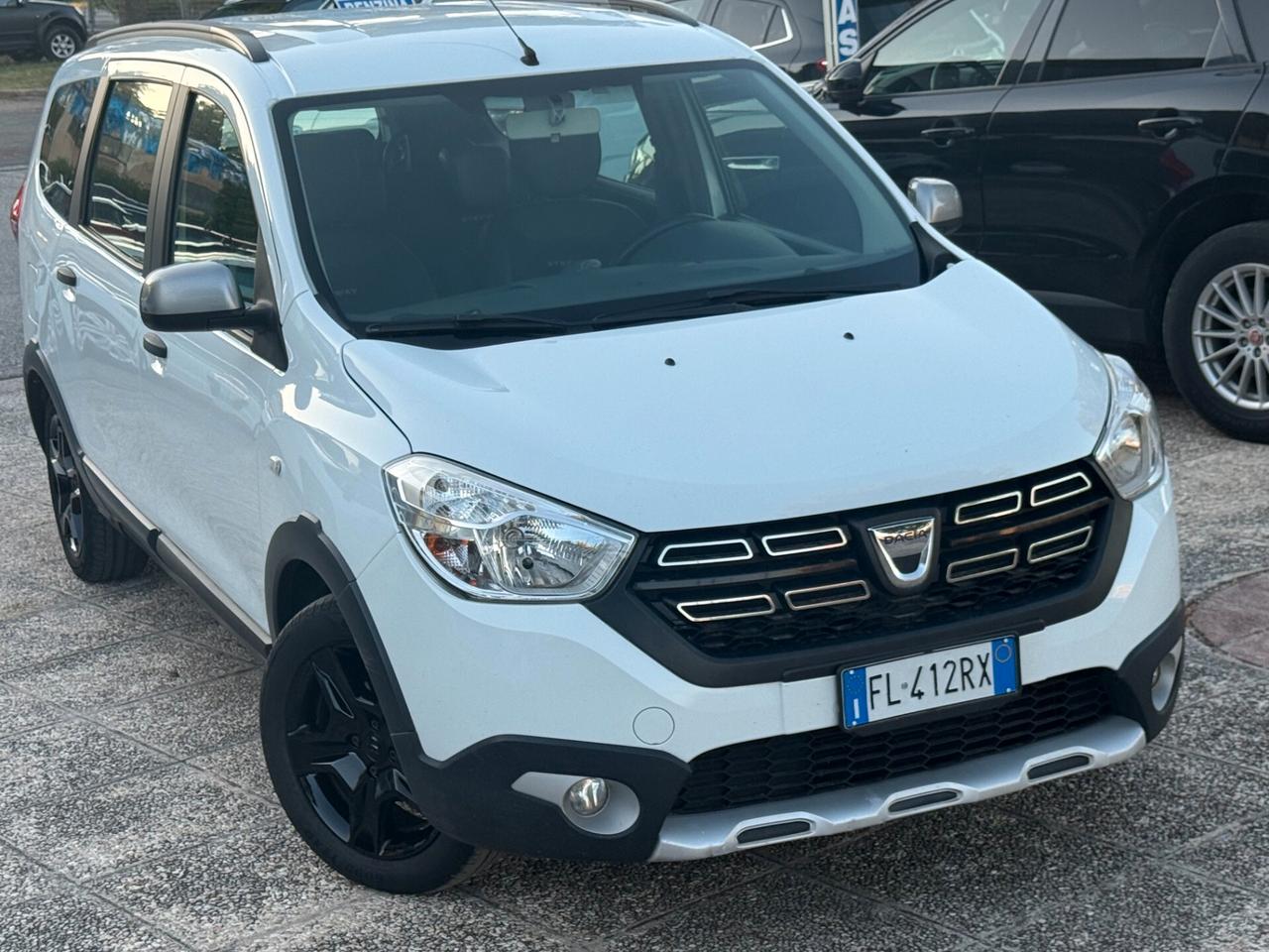 "UNICA" Dacia Lodgy 1.6 100CV GPL 7 posti