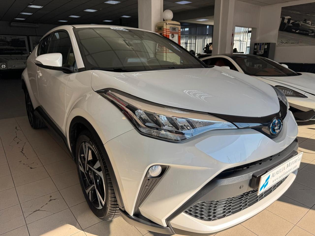 Toyota C-HR 1.8 Hybrid E-CVT Trend UNICOPROPRIETARIO SEMPRE TAGLIANDATA PARI AL NUOVO