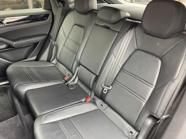 Porsche Cayenne Coupé 3.0 V6