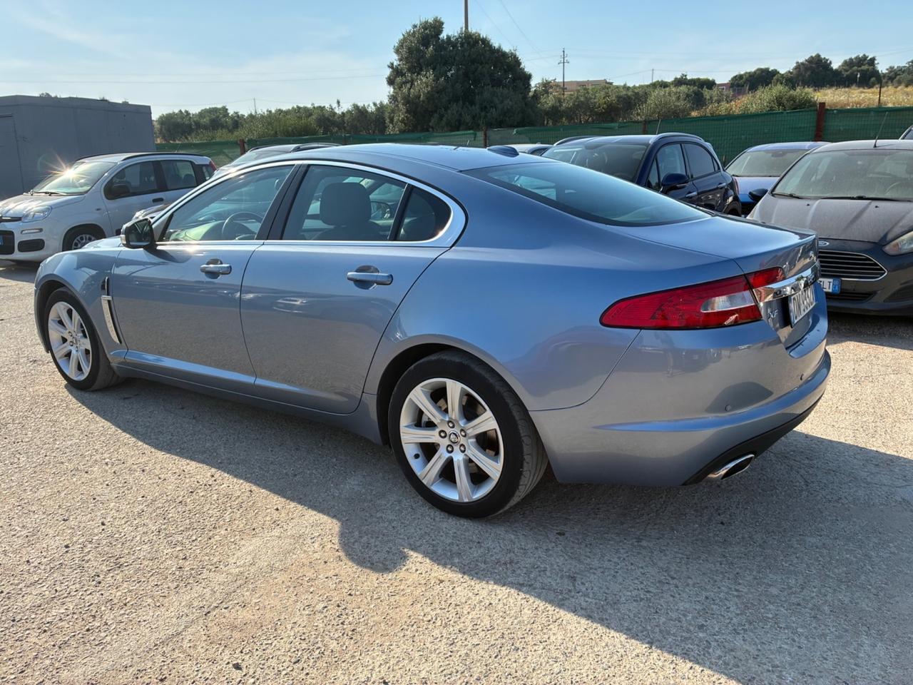 Jaguar XF 2.7D V6 Premium Luxury