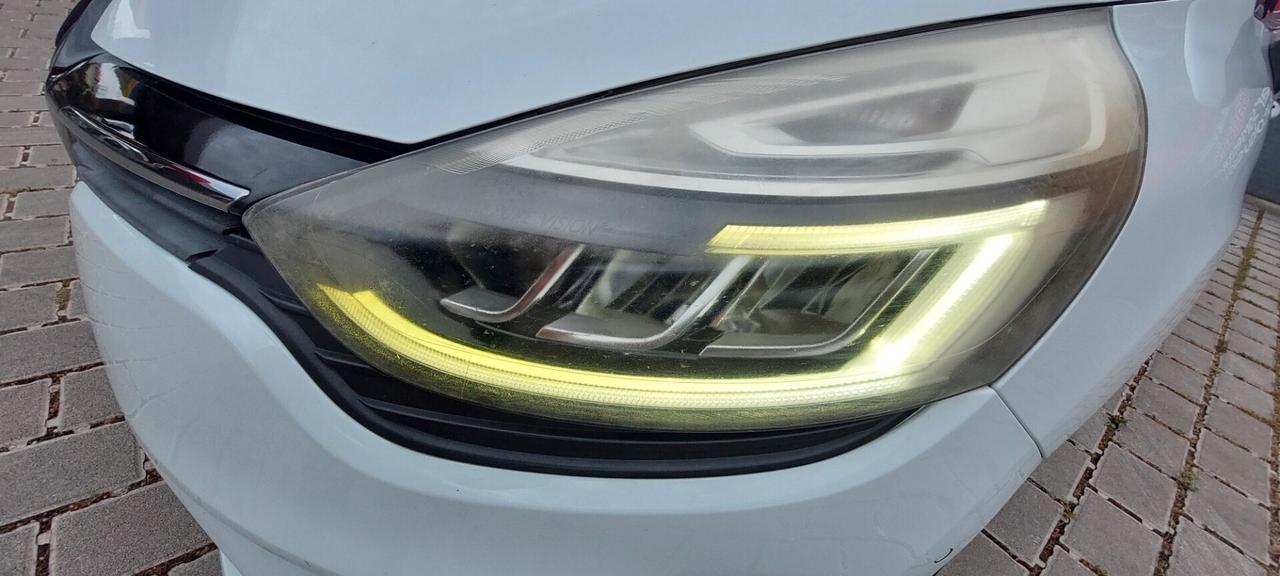 CLIO 1,5 DIESEL 90 CV DUEL NAVIGATORE LED CRUISE SENSORI X NEOPATENTATI IMPECCABILE