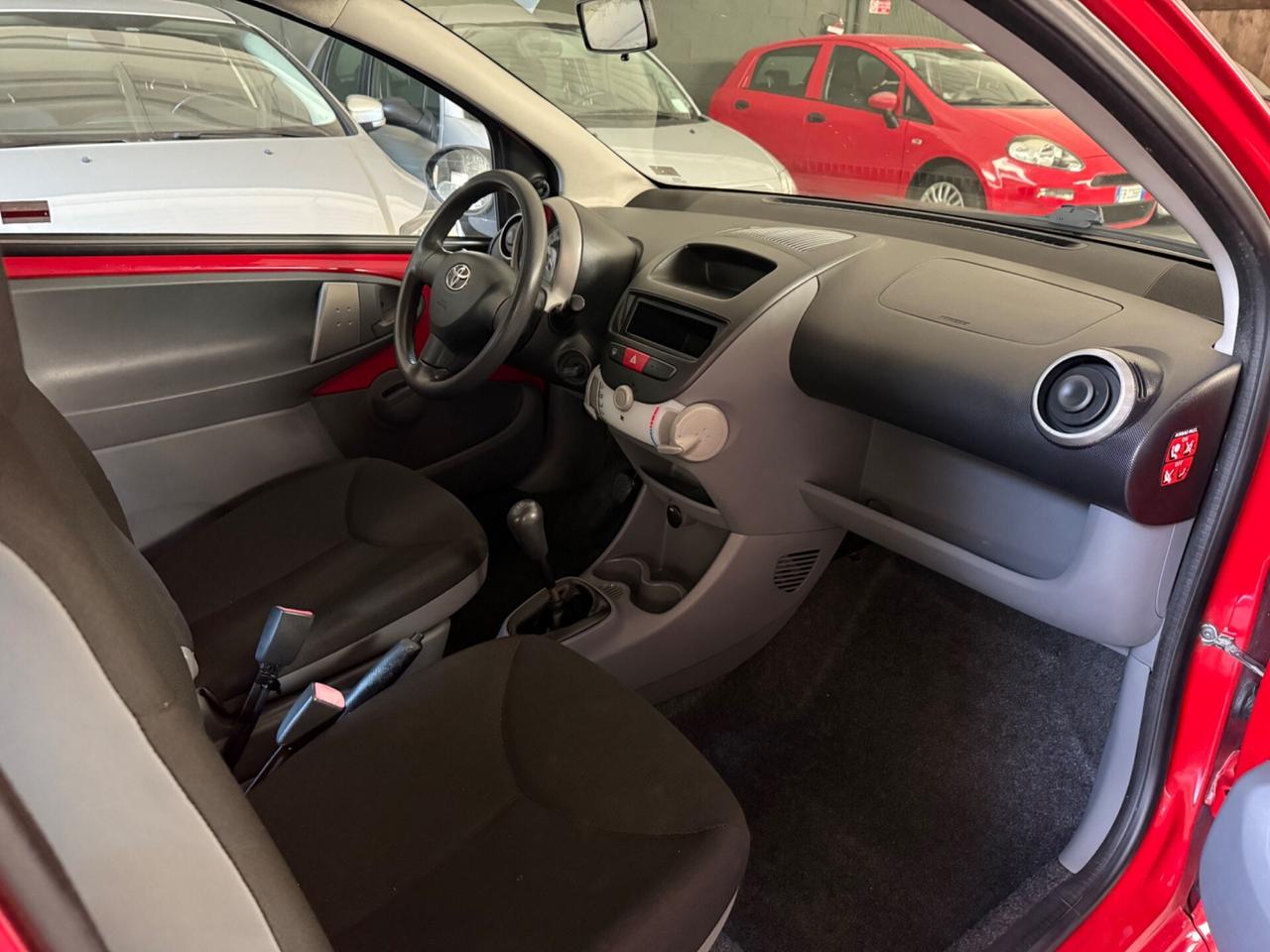 Toyota Aygo 1.0 12V VVT-i 3 porte Sol