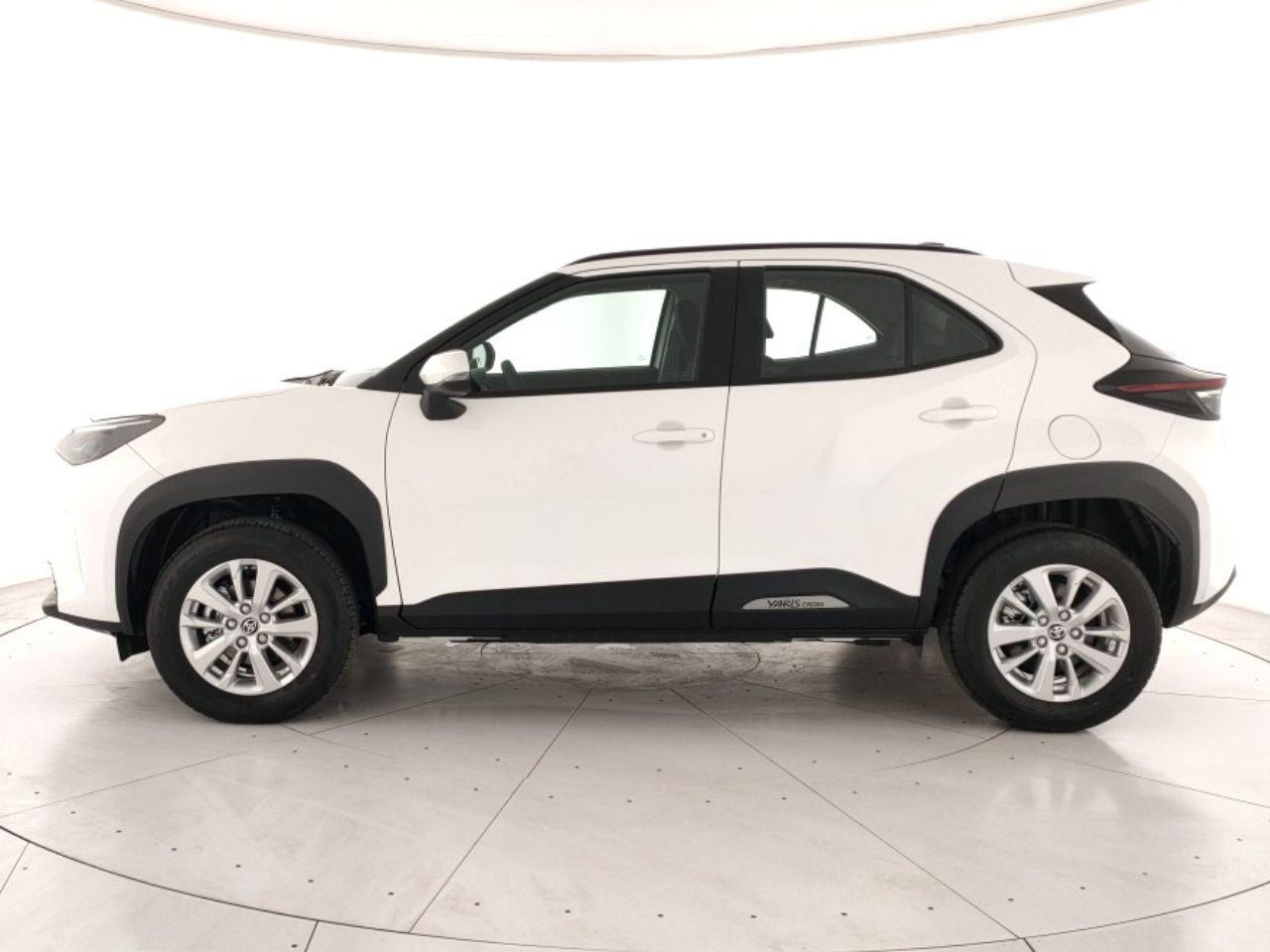 TOYOTA Yaris Cross 1.5h Active fwd 115cv e-cvt