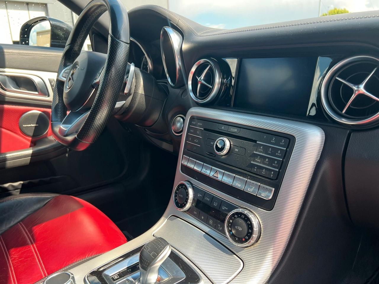 Mercedes-benz SLC 300 AMG line