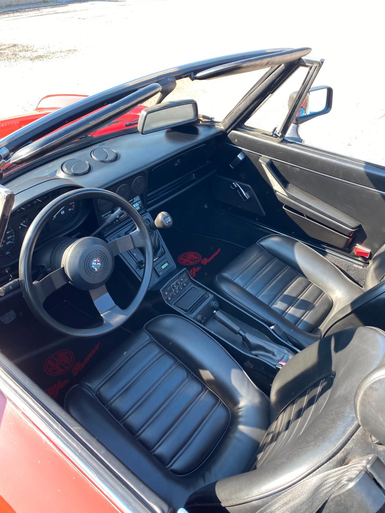 Alfa Romeo Spider DUETTO TARGA ORO