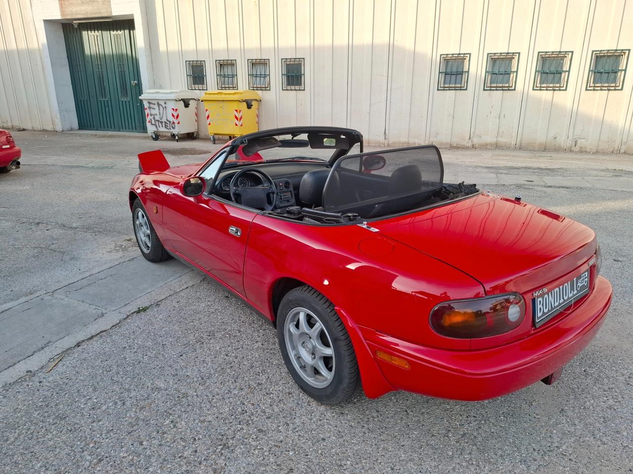 Mazda MX-5 1.8i 16V cat