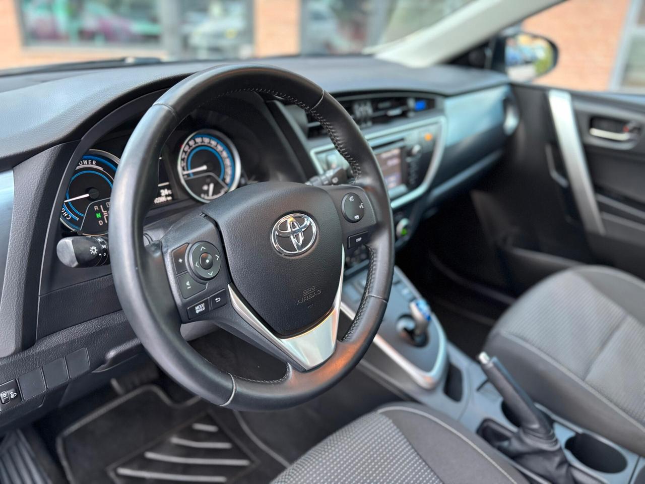 Toyota Auris 1.8 Hybrid