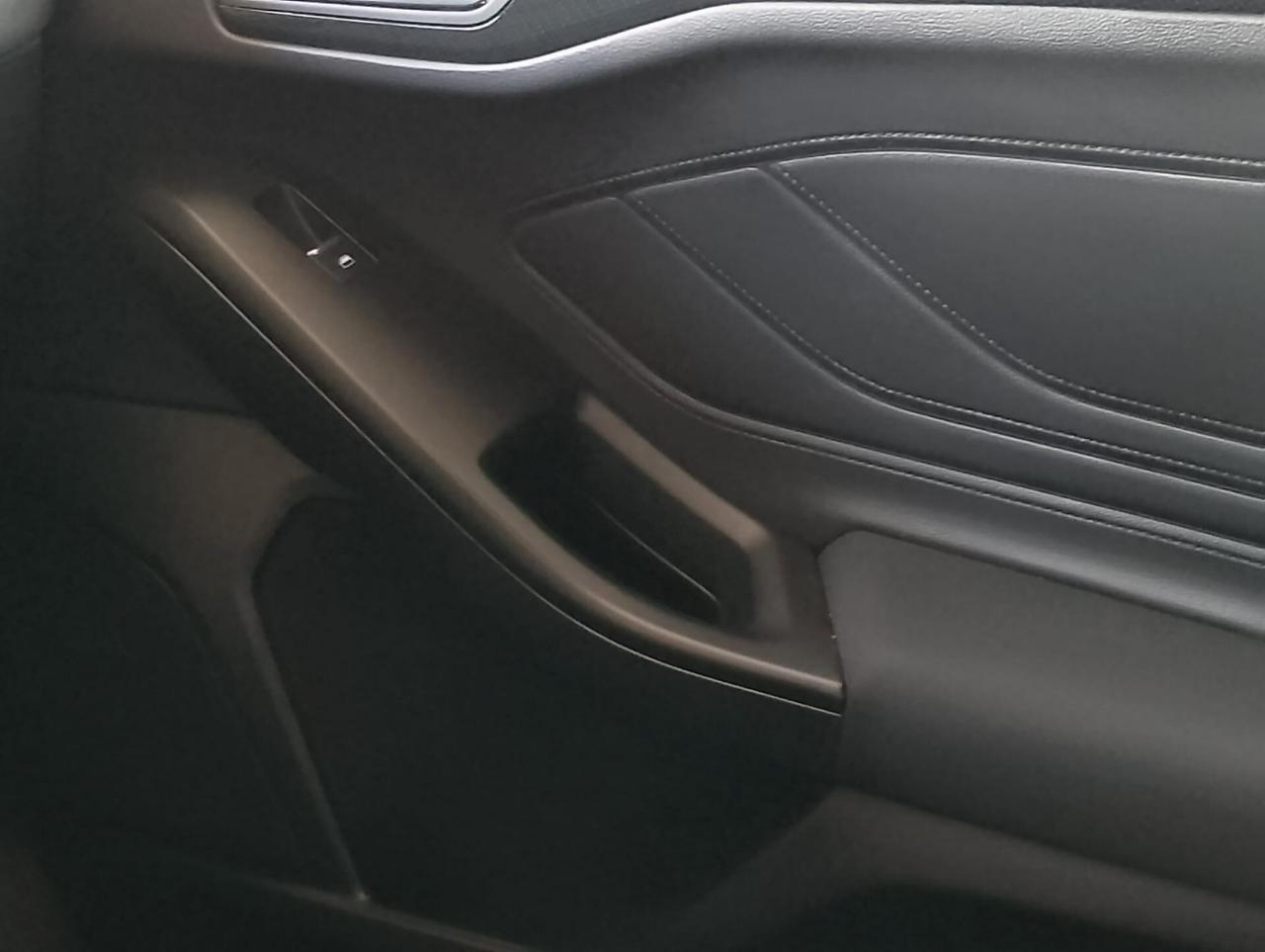 Ford Focus 1.0 EcoBoost Hybrid 155 CV Powershift 5p. ST-Line