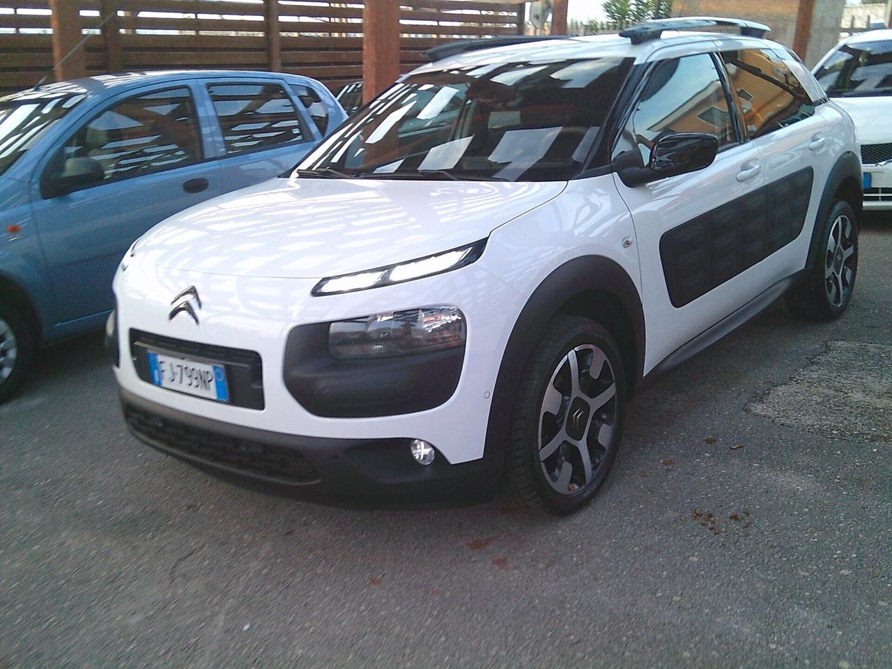 Citroen C4 Cactus BlueHDi 100 Shine